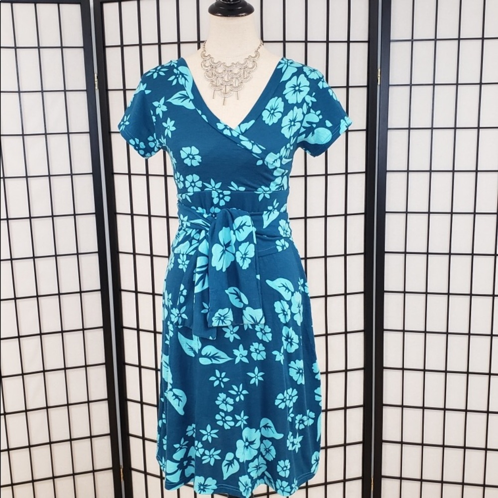 Luna Claire dress size Medium
